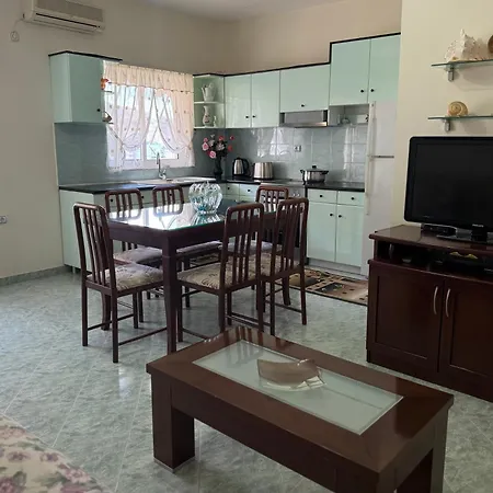 Ip Apartments, * Sarandë